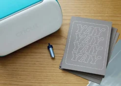 Cricut Joy Biglietti Inserto e lamine Collezione Cameron Sampler 8 Pezzi 10,8cmx14cm