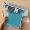Cricut Vinile Permanente Cambia Colore a Freddo Turchese-Viola 30,5cmx61cm