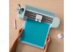 Cricut Vinile Permanente Cambia Colore a Caldo Turchese-Azzurro 30,5cmx61cm