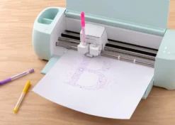 Cricut Vinile Scrivibile Removibile Bianco 33cmx91,4cm
