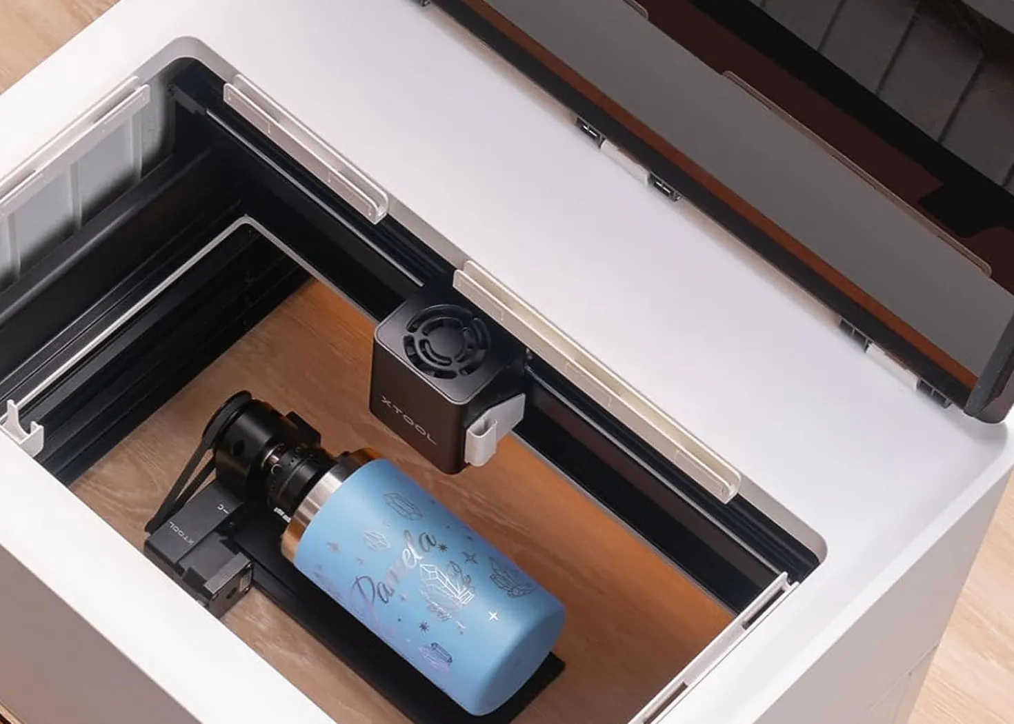 XTool M1 Macchina a Taglio Laser e Plotter da Taglio + Vinile Decorativo per xTool M1 Design “Notte Stellata”