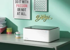 XTool M1 Macchina a Taglio Laser e Plotter da Taglio + Vinile Decorativo per xTool M1 Design “Notte Stellata”